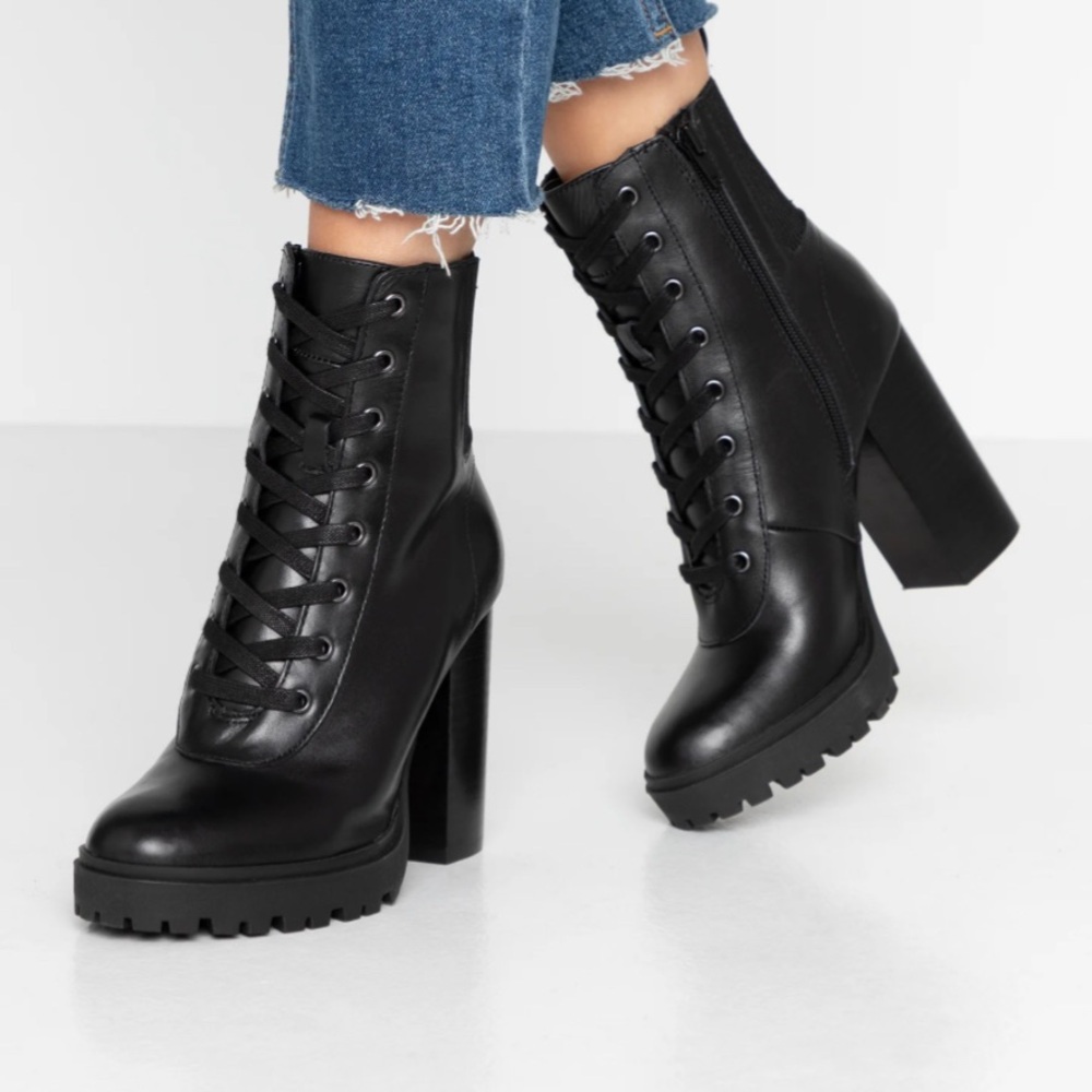 Steven By Steve Madden Black Lace-Up Heeled Boots